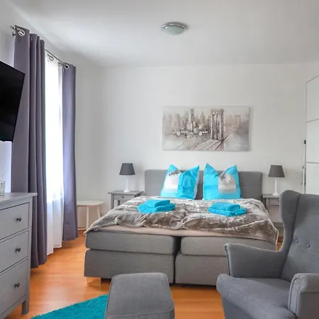 Sweethome - Ruhig - Grosse Kueche, Balkon, Stellplatz, Wifi Magdeburg Exterior photo