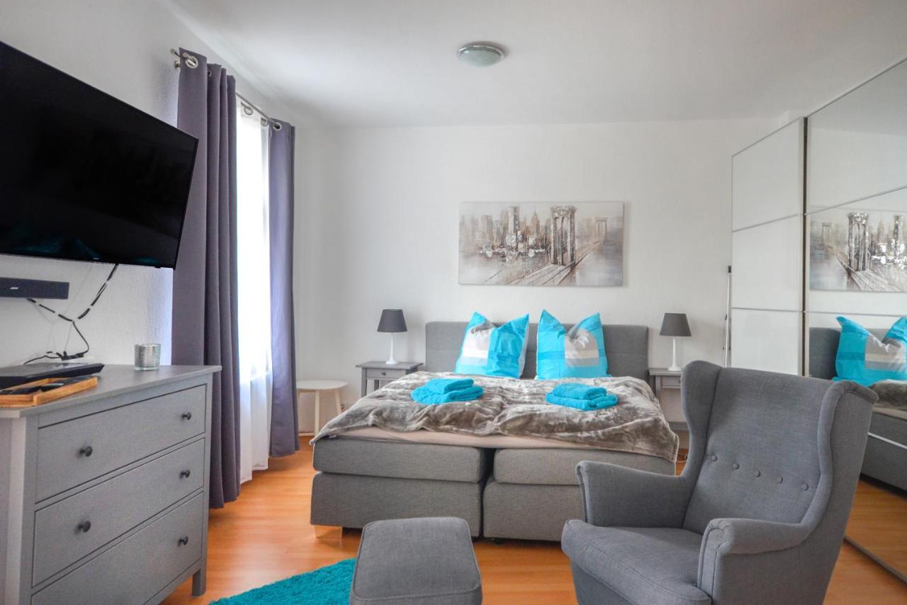 Sweethome - Ruhig - Grosse Kueche, Balkon, Stellplatz, Wifi Apartment Magdeburg
